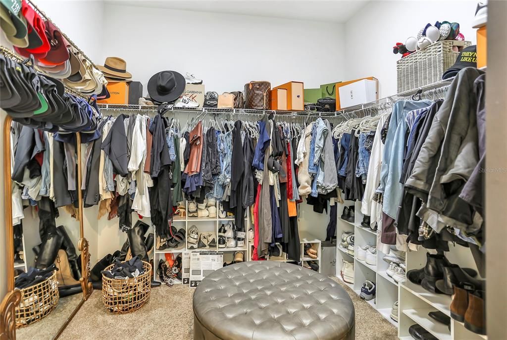 For Sale: $698,000 (3 beds, 2 baths, 2427 Square Feet)