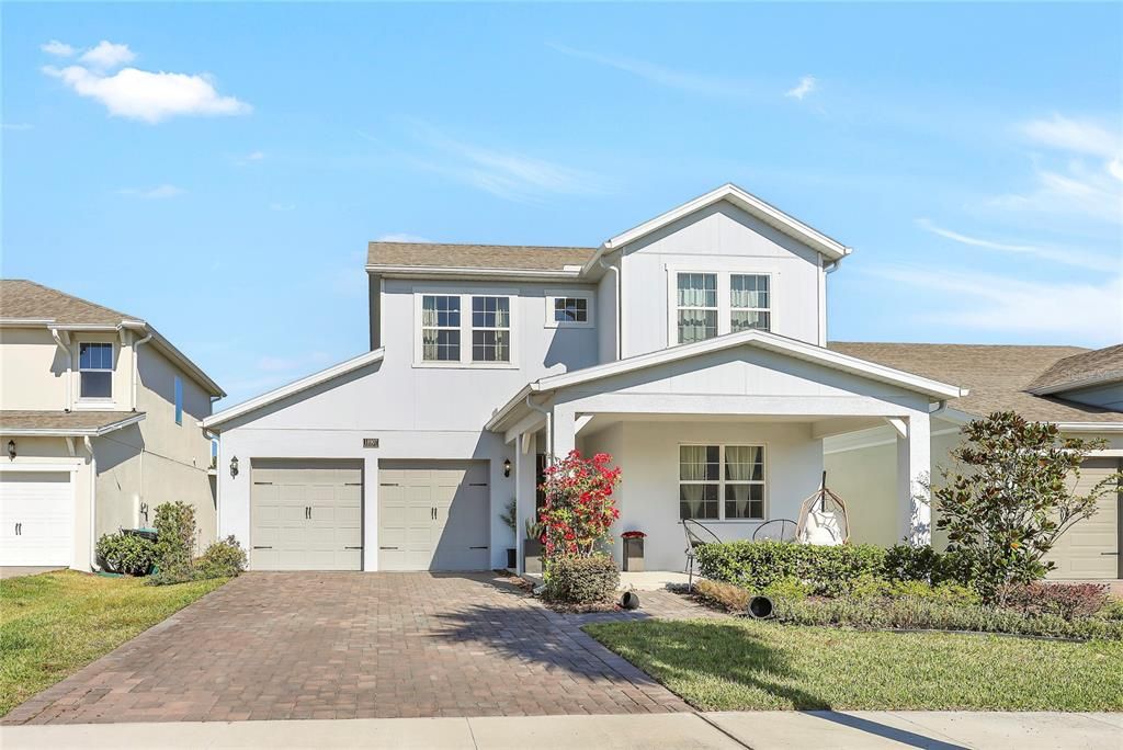 For Sale: $698,000 (3 beds, 2 baths, 2427 Square Feet)