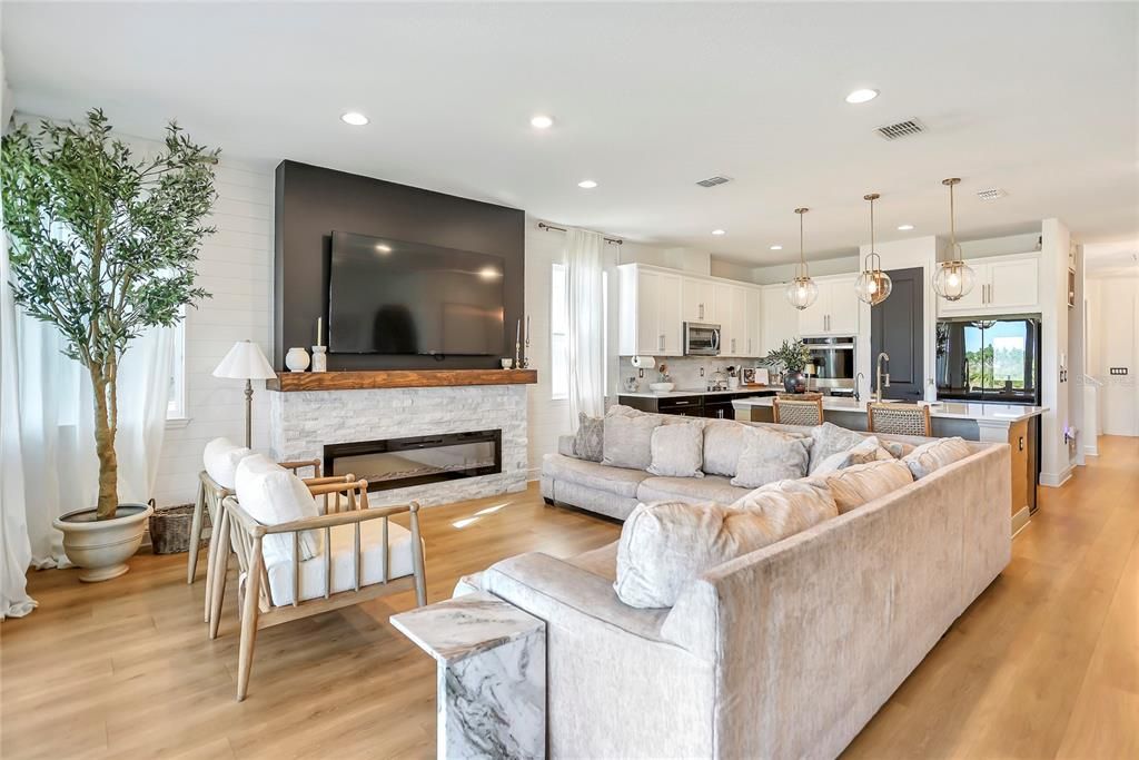 For Sale: $698,000 (3 beds, 2 baths, 2427 Square Feet)