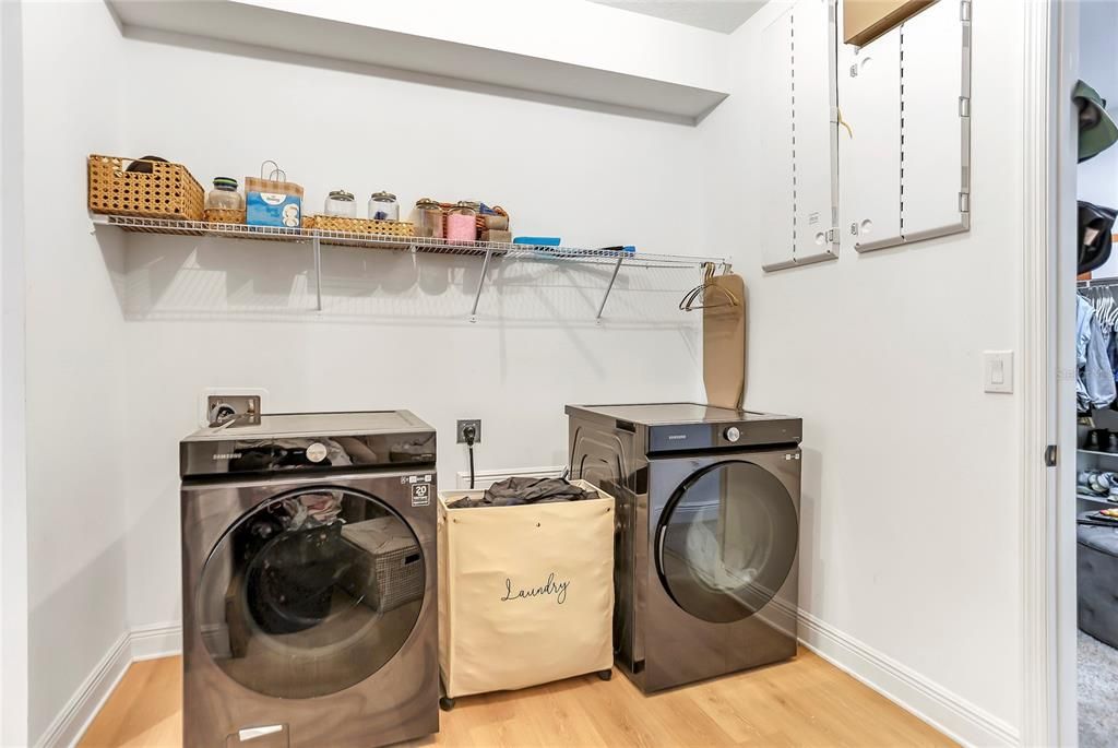 For Sale: $698,000 (3 beds, 2 baths, 2427 Square Feet)