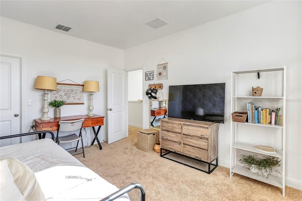 For Sale: $698,000 (3 beds, 2 baths, 2427 Square Feet)