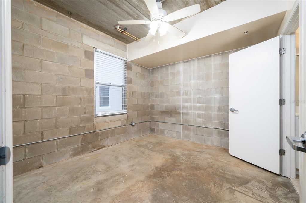 待售: $250,000 (3 贝兹, 3 浴室, 1400 平方英尺)