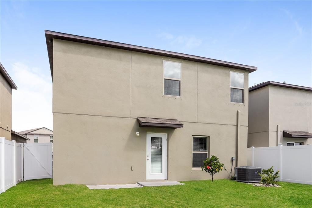 В аренду: $2,355 (5 спален, 2 ванн, 2264 Квадратных фут)