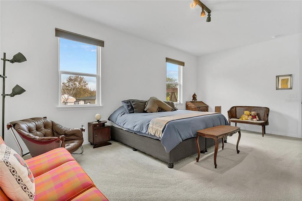 На продажу: $390,000 (4 спален, 2 ванн, 2209 Квадратных фут)