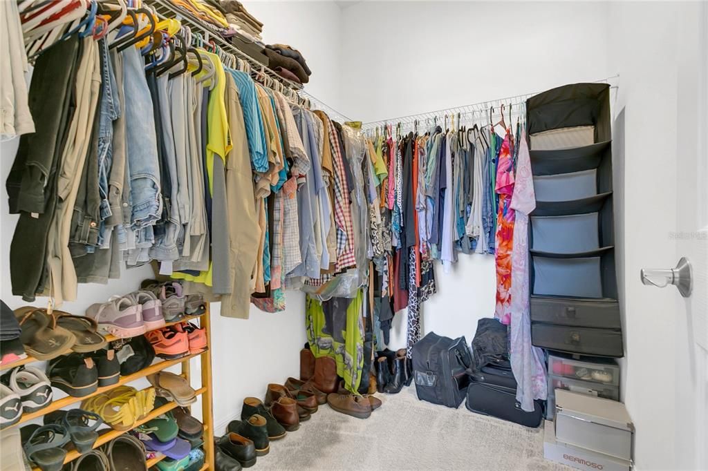 На продажу: $390,000 (4 спален, 2 ванн, 2209 Квадратных фут)