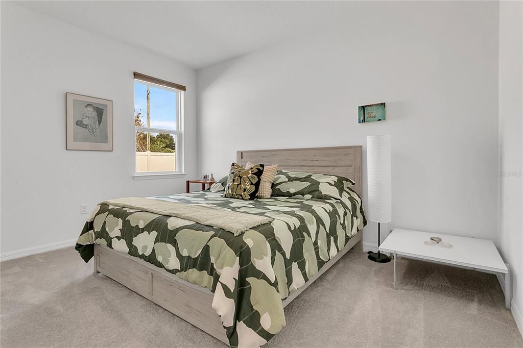 На продажу: $390,000 (4 спален, 2 ванн, 2209 Квадратных фут)