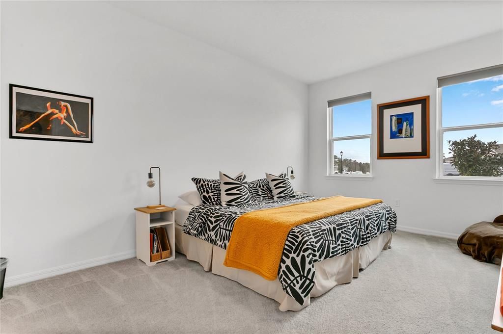 На продажу: $390,000 (4 спален, 2 ванн, 2209 Квадратных фут)