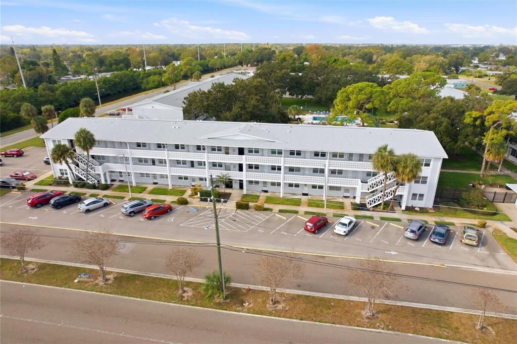 For Sale: $149,900 (2 beds, 2 baths, 910 Square Feet)