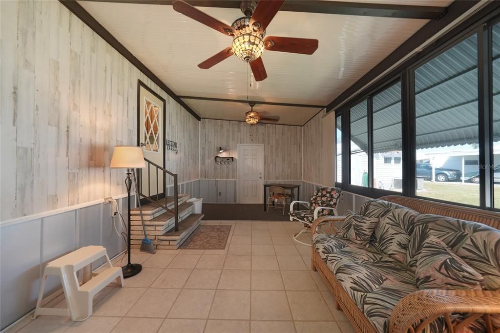 For Sale: $105,000 (2 beds, 2 baths, 1170 Square Feet)