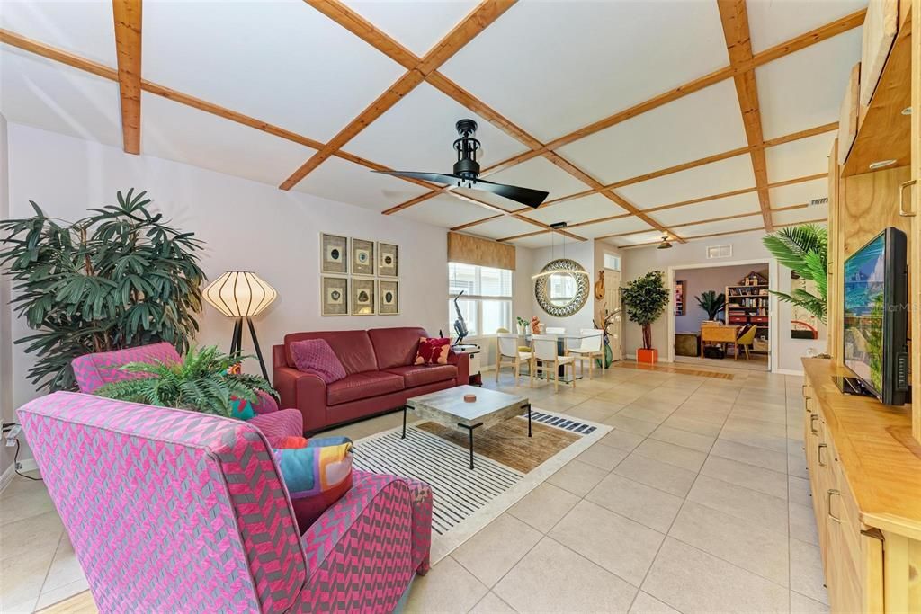 For Sale: $295,000 (2 beds, 2 baths, 1510 Square Feet)