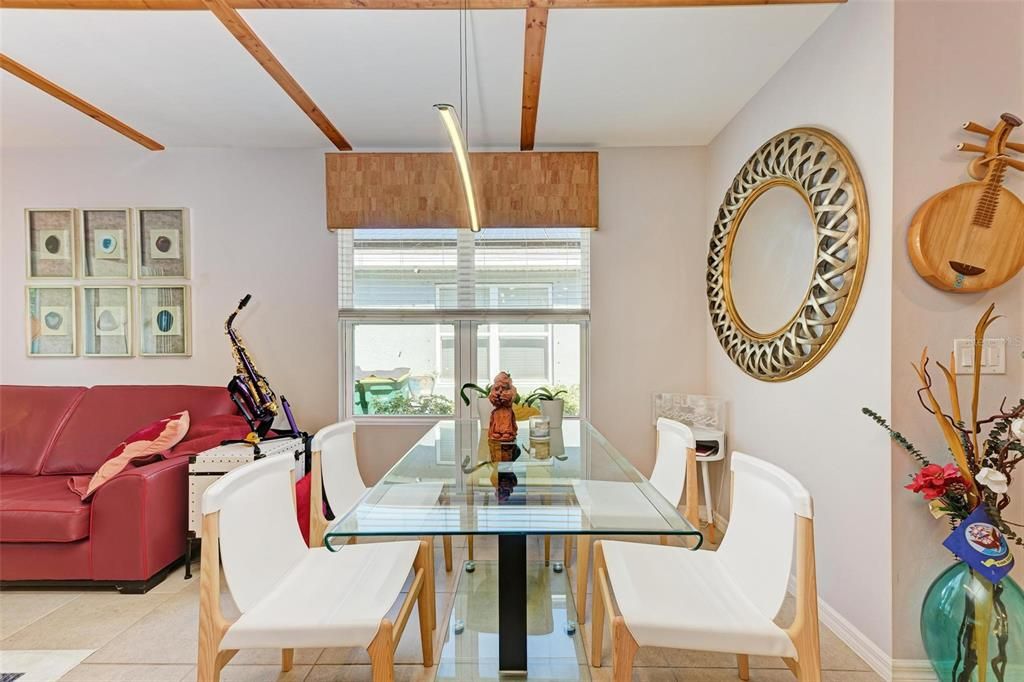 For Sale: $295,000 (2 beds, 2 baths, 1510 Square Feet)