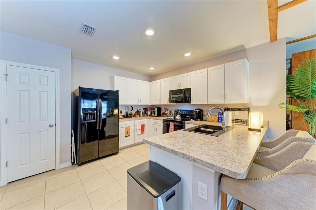 For Sale: $295,000 (2 beds, 2 baths, 1510 Square Feet)