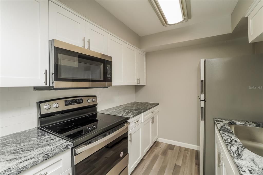 For Rent: $2,000 (3 beds, 2 baths, 1218 Square Feet)