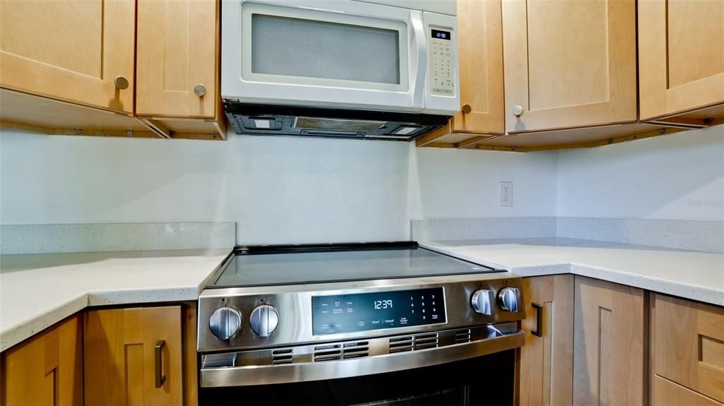 En Venta: $499,000 (2 camas, 2 baños, 1305 Pies cuadrados)