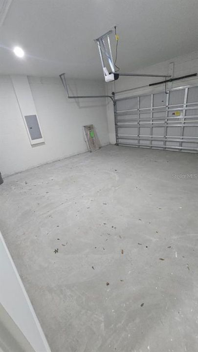 For Rent: $2,300 (4 beds, 3 baths, 1881 Square Feet)