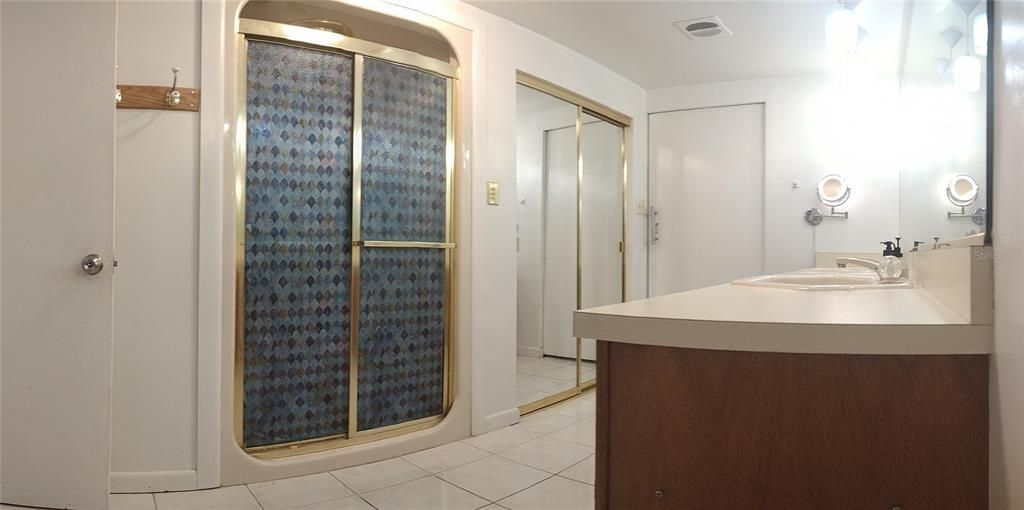 待售: $349,900 (4 贝兹, 2 浴室, 2145 平方英尺)