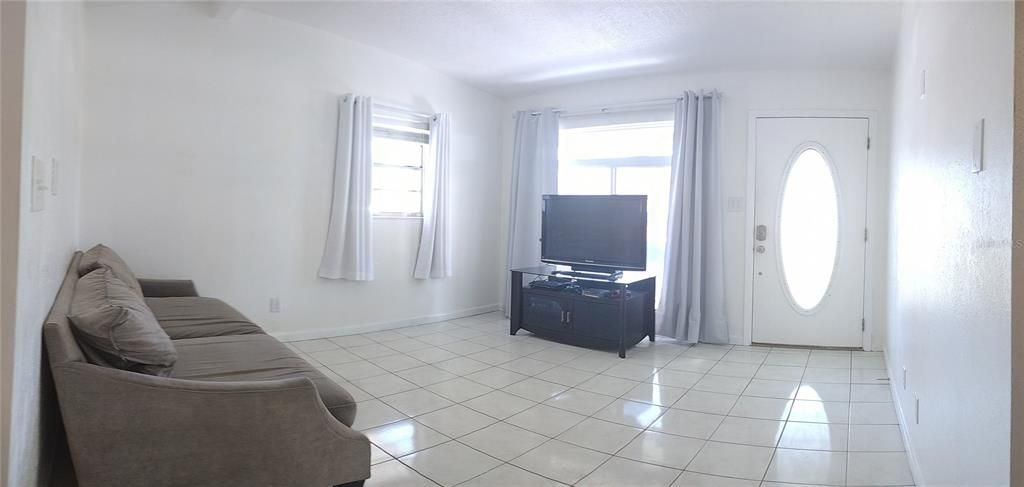 待售: $349,900 (4 贝兹, 2 浴室, 2145 平方英尺)