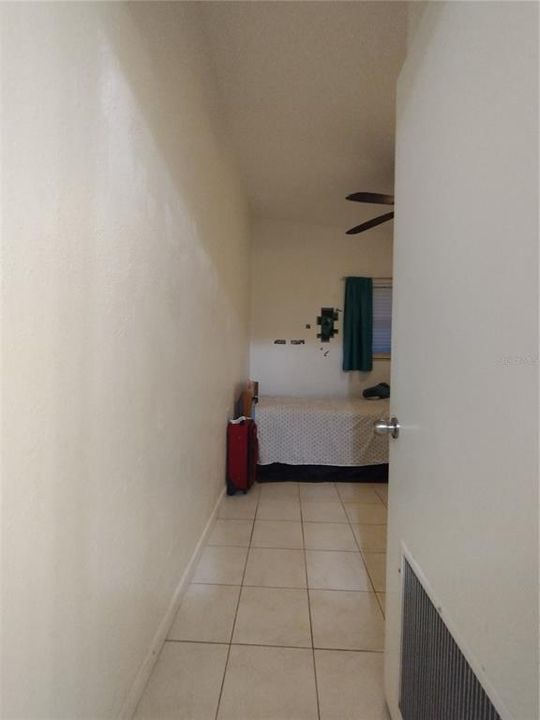 待售: $349,900 (4 贝兹, 2 浴室, 2145 平方英尺)