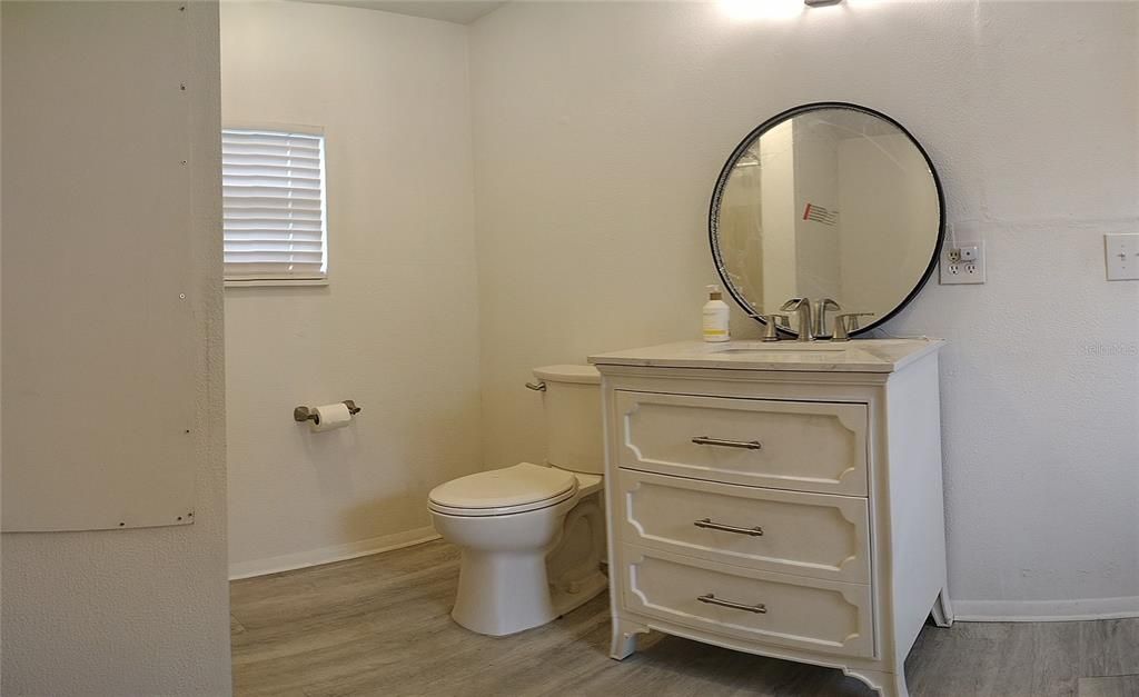 待售: $349,900 (4 贝兹, 2 浴室, 2145 平方英尺)