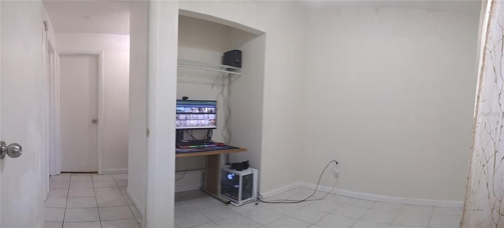 待售: $349,900 (4 贝兹, 2 浴室, 2145 平方英尺)