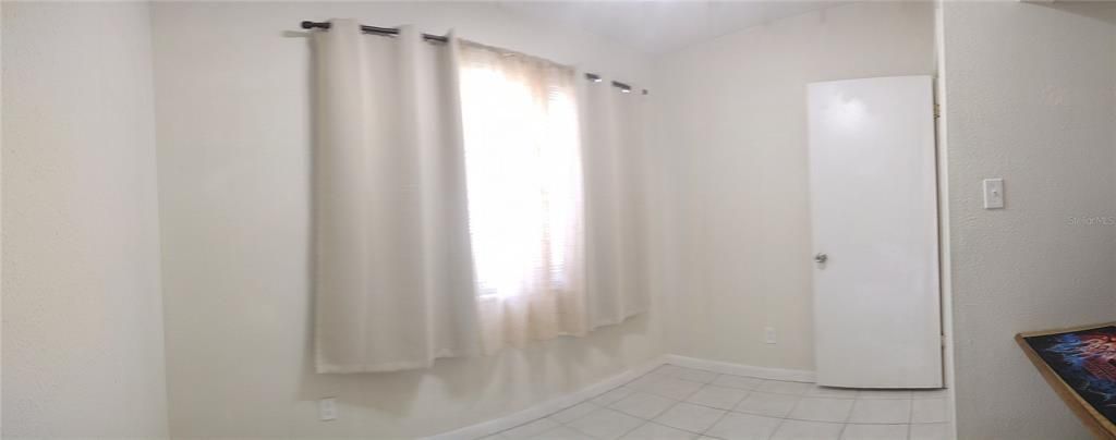 待售: $349,900 (4 贝兹, 2 浴室, 2145 平方英尺)