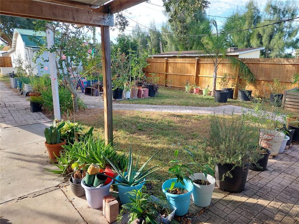 待售: $349,900 (4 贝兹, 2 浴室, 2145 平方英尺)