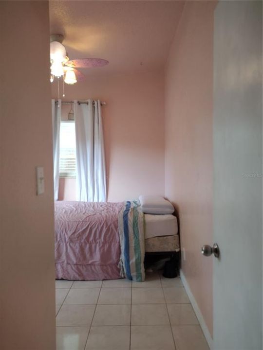 待售: $349,900 (4 贝兹, 2 浴室, 2145 平方英尺)