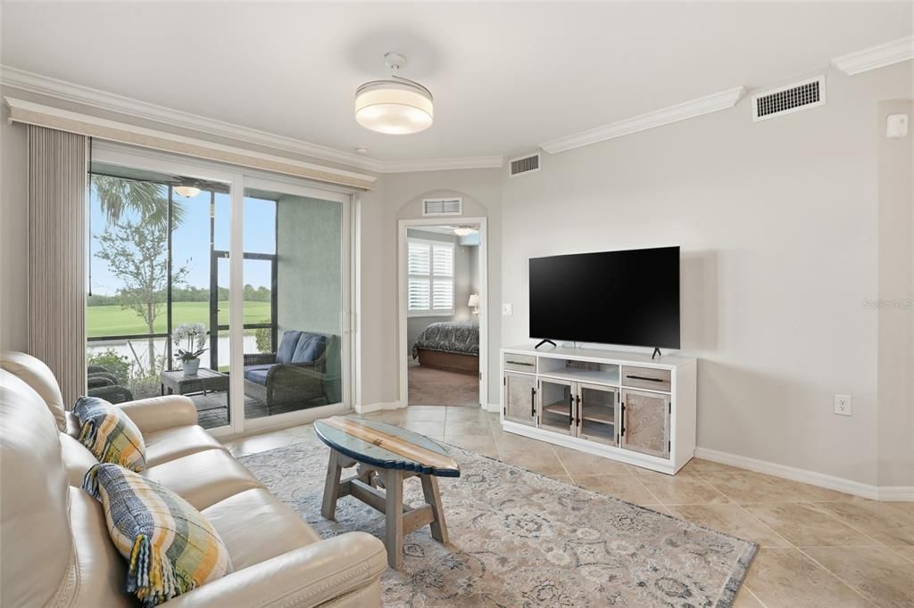 На продажу: $269,900 (3 спален, 2 ванн, 1407 Квадратных фут)