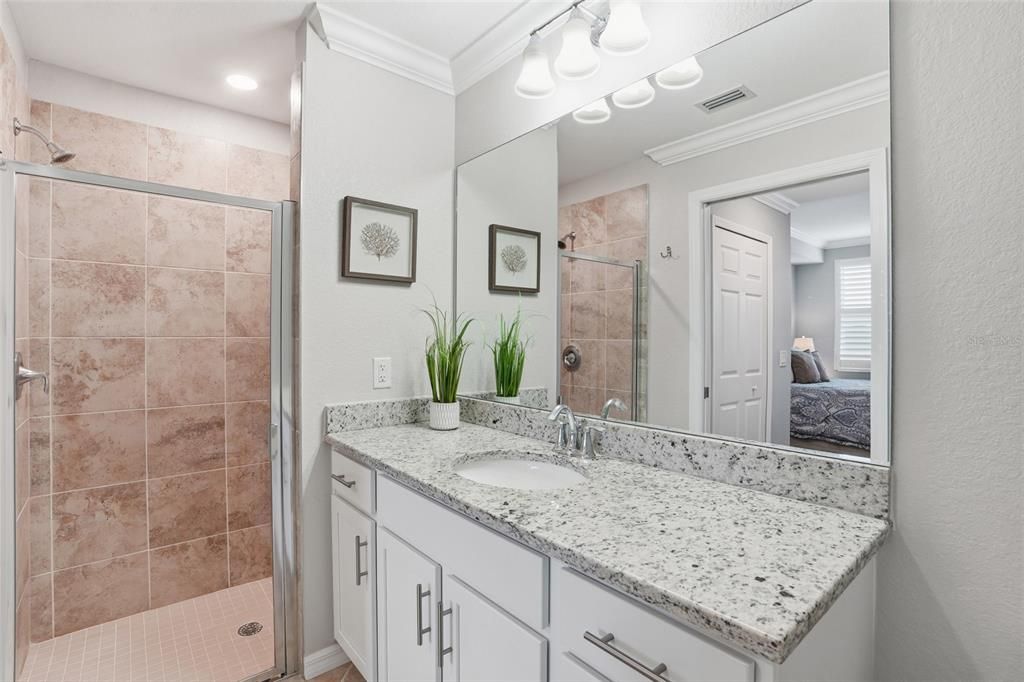 На продажу: $269,900 (3 спален, 2 ванн, 1407 Квадратных фут)