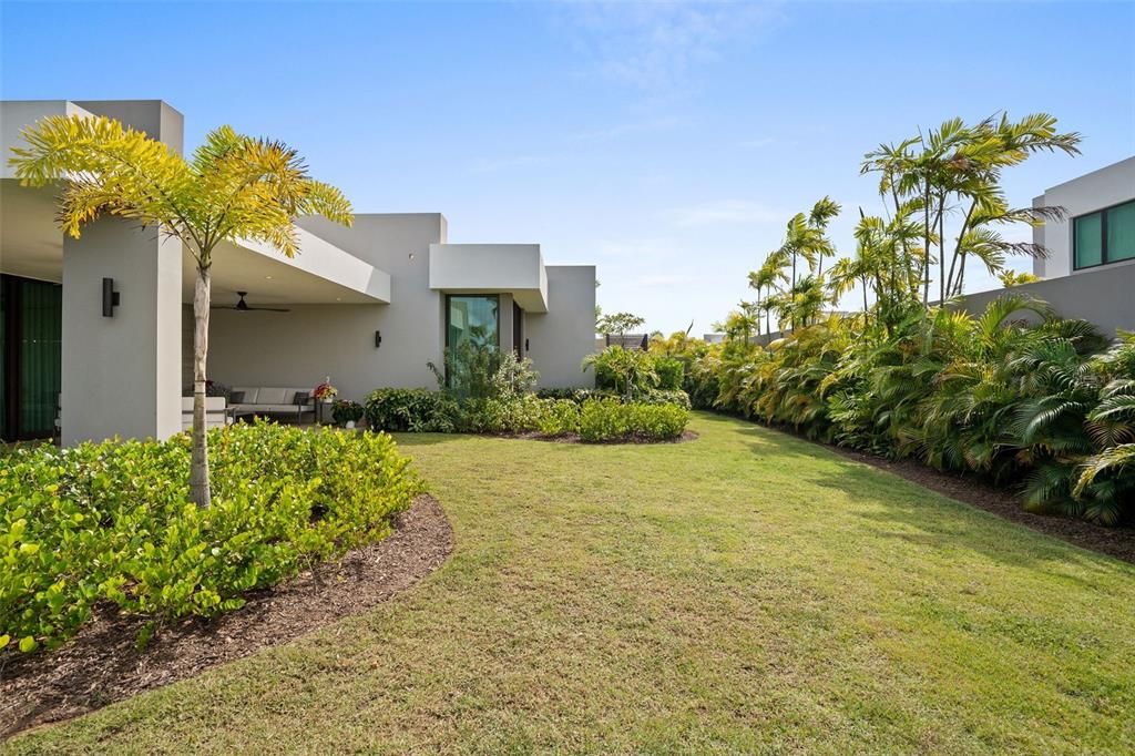 待售: $6,500,000 (4 贝兹, 4 浴室, 4300 平方英尺)