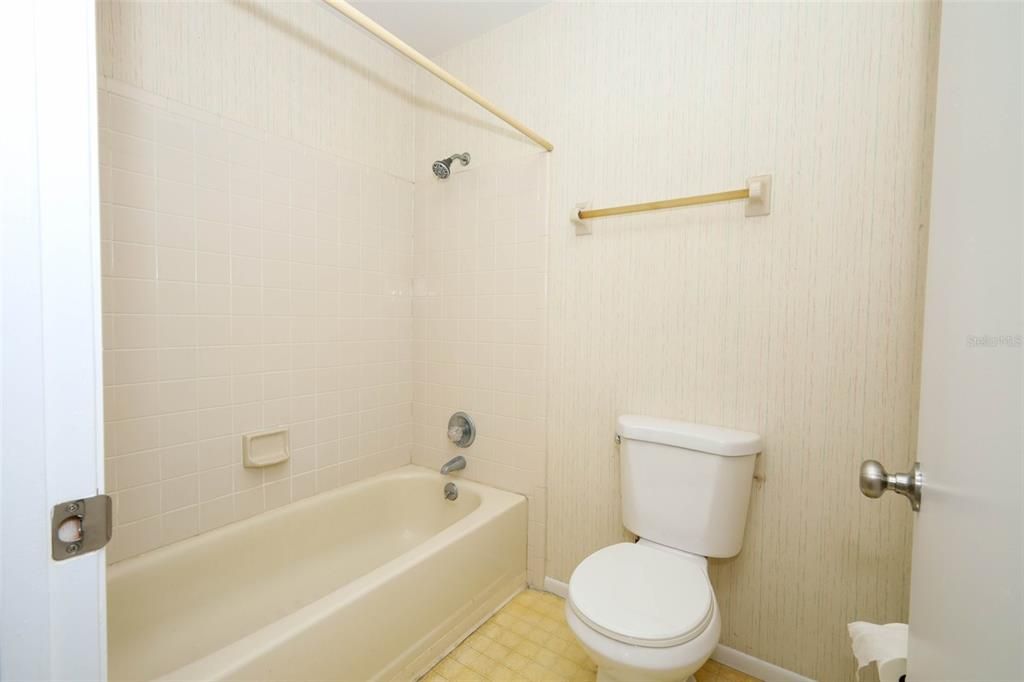 En Venta: $245,000 (2 camas, 2 baños, 1350 Pies cuadrados)