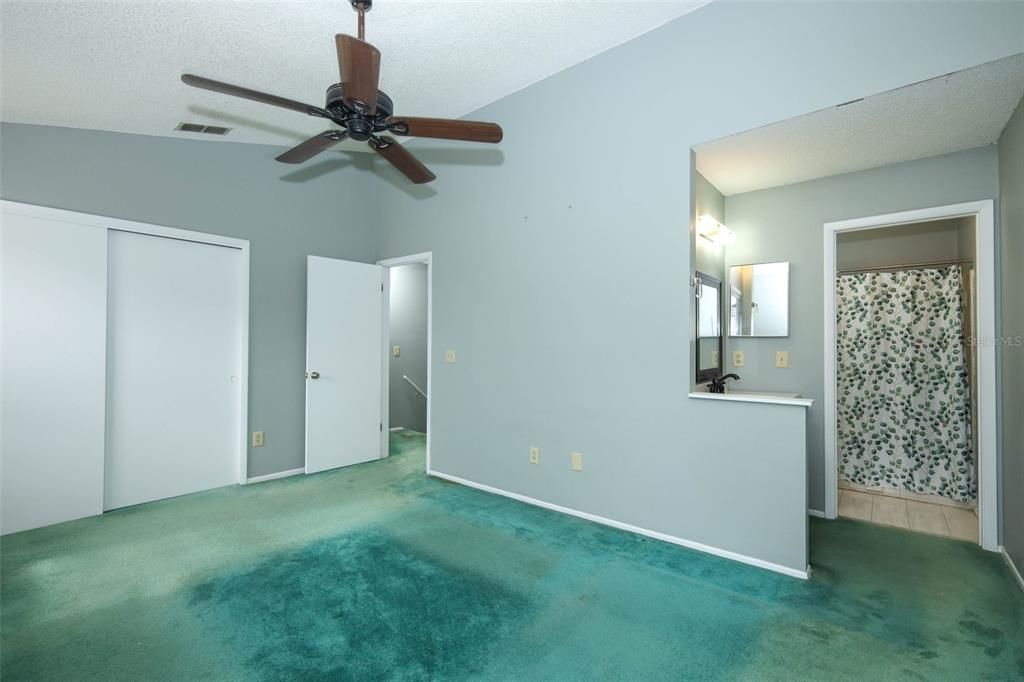 En Venta: $245,000 (2 camas, 2 baños, 1350 Pies cuadrados)