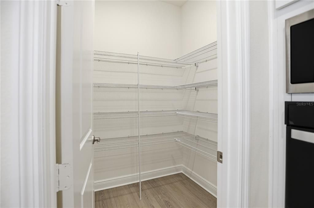 For Sale: $760,000 (4 beds, 3 baths, 3245 Square Feet)