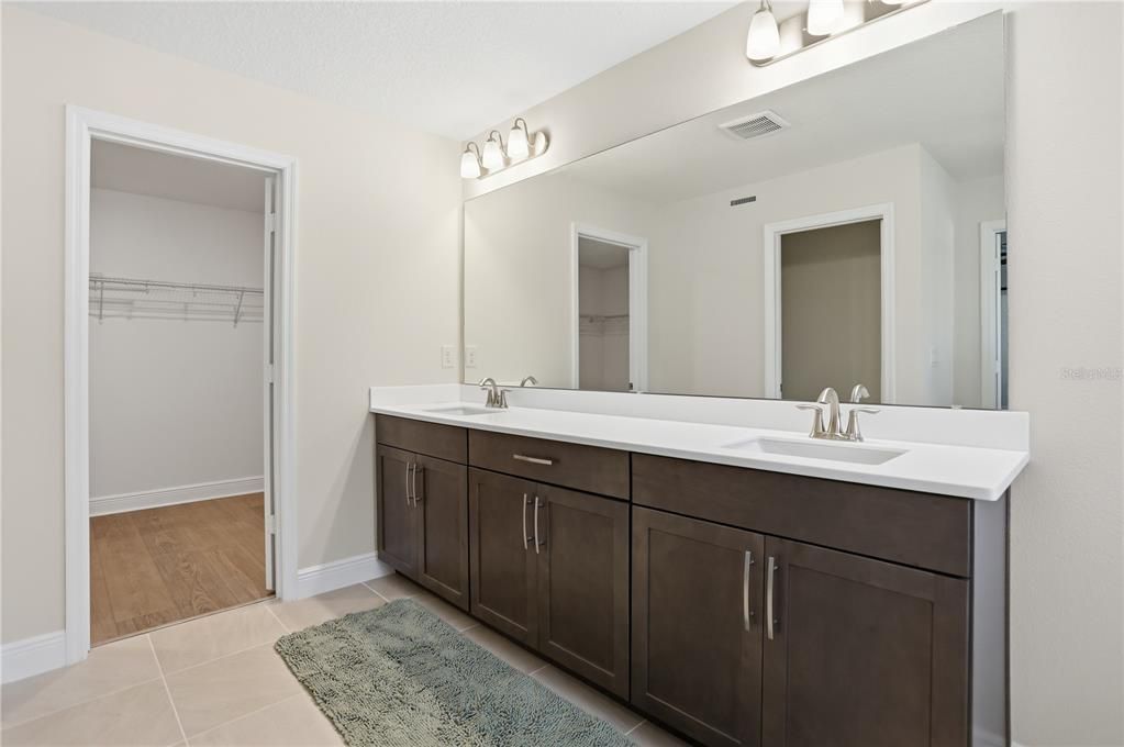 For Sale: $760,000 (4 beds, 3 baths, 3245 Square Feet)