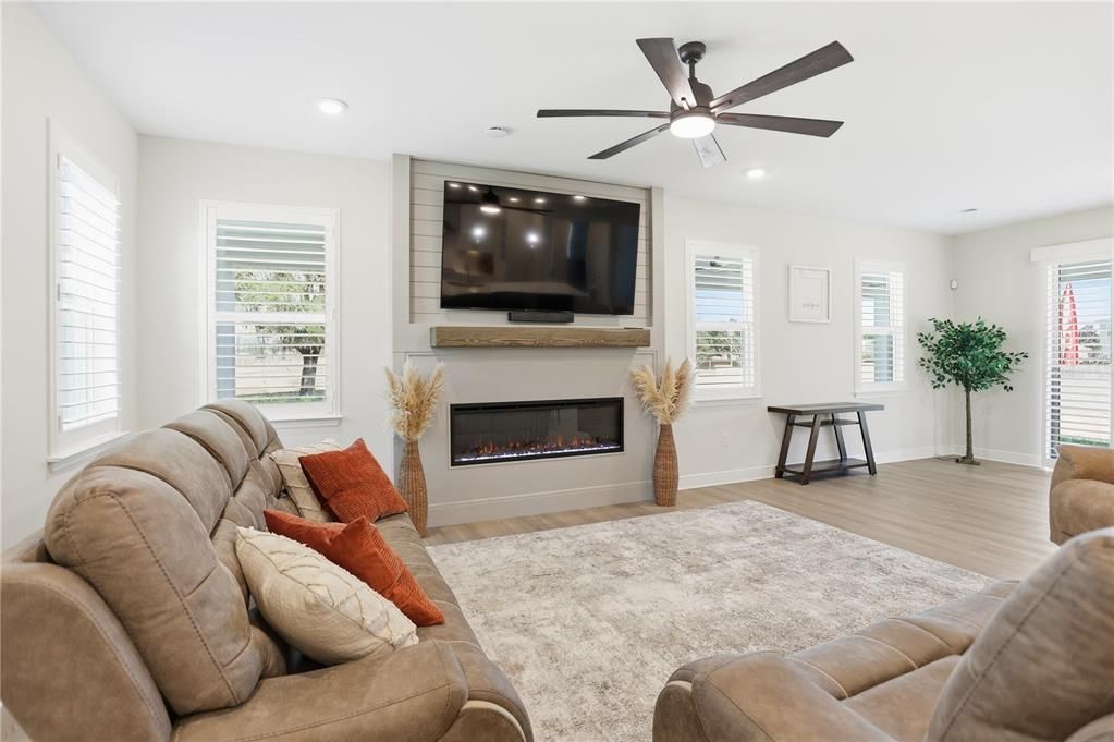 For Sale: $760,000 (4 beds, 3 baths, 3245 Square Feet)