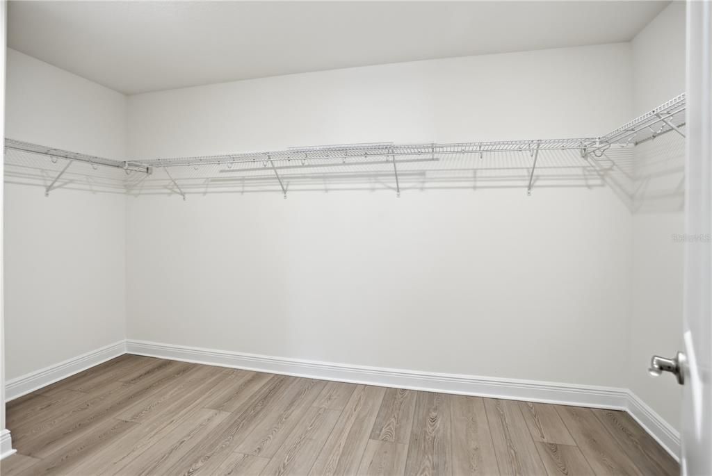 For Sale: $760,000 (4 beds, 3 baths, 3245 Square Feet)