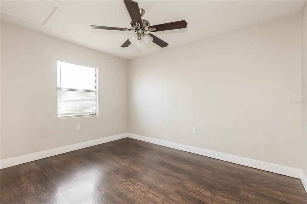 В аренду: $2,485 (4 спален, 2 ванн, 1338 Квадратных фут)