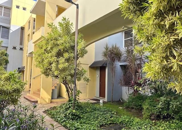 En Renta: $2,350 (3 camas, 2 baños, 1432 Pies cuadrados)