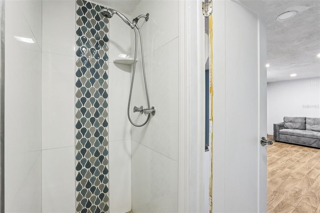 En Venta: $250,000 (2 camas, 2 baños, 1358 Pies cuadrados)