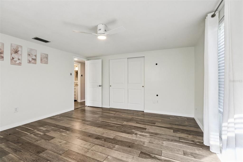 En Venta: $250,000 (2 camas, 2 baños, 1358 Pies cuadrados)