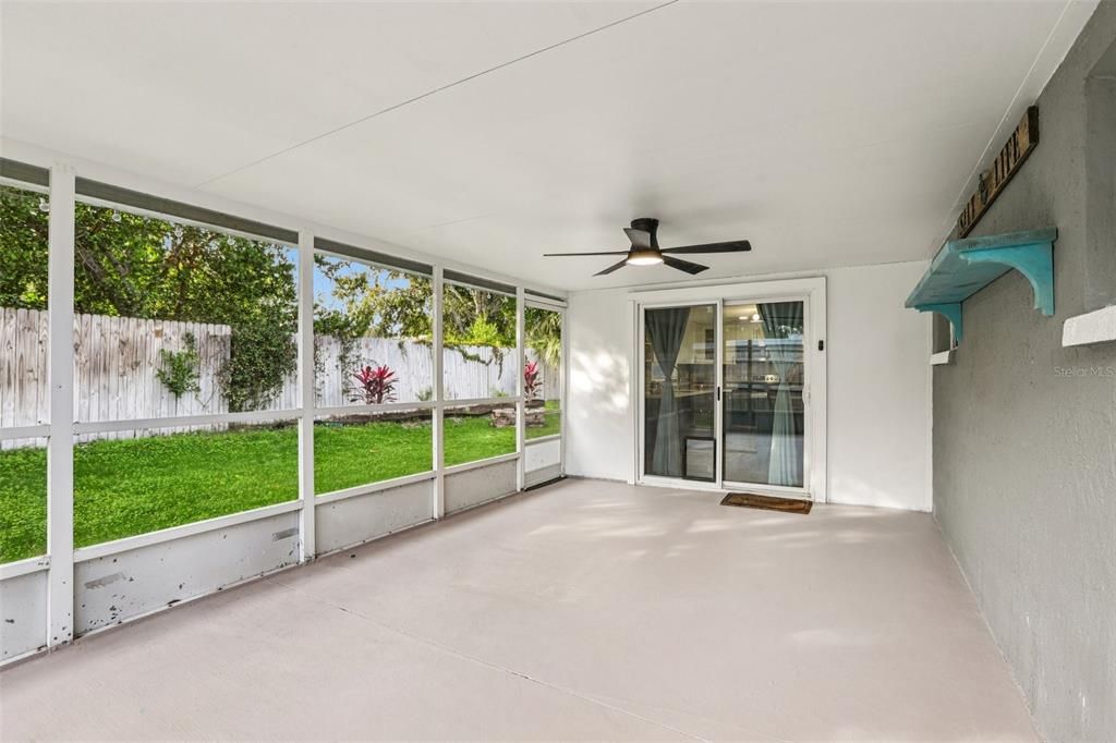 En Venta: $250,000 (2 camas, 2 baños, 1358 Pies cuadrados)