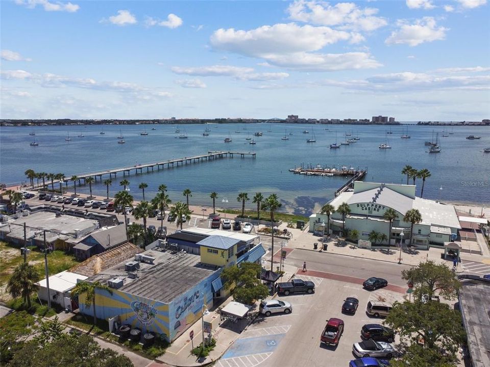 For Sale: $164,900 (1 beds, 1 baths, 860 Square Feet)