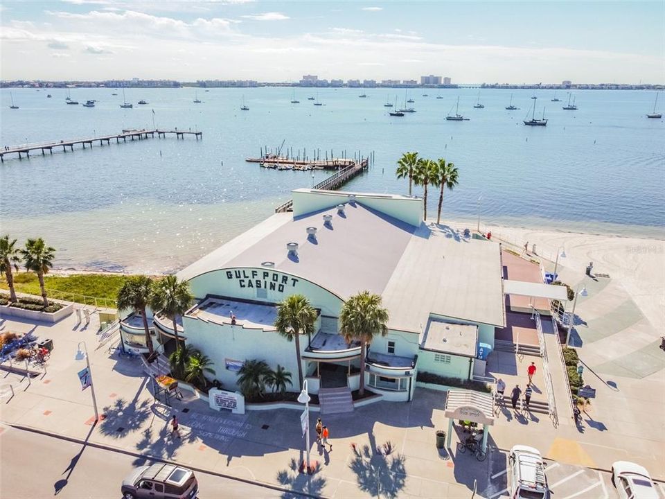 待售: $164,900 (1 贝兹, 1 浴室, 860 平方英尺)