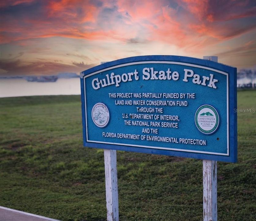 待售: $164,900 (1 贝兹, 1 浴室, 860 平方英尺)