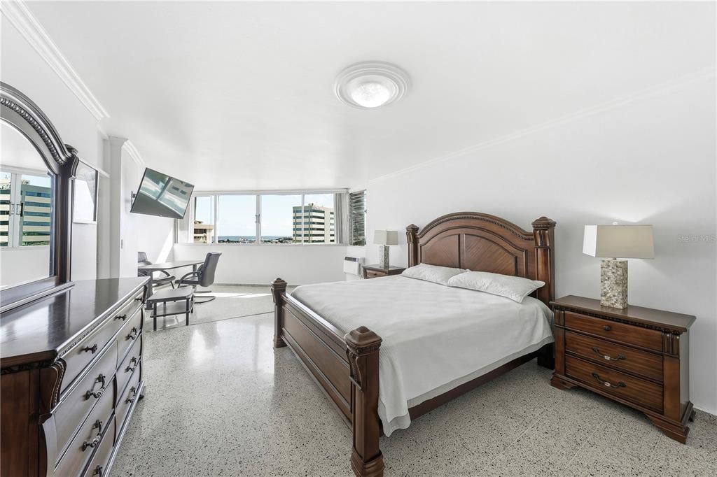 В аренду: $5,000 (4 спален, 3 ванн, 2498.8 Квадратных фут)