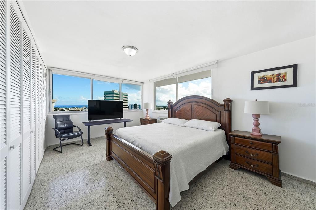 В аренду: $5,000 (4 спален, 3 ванн, 2498.8 Квадратных фут)