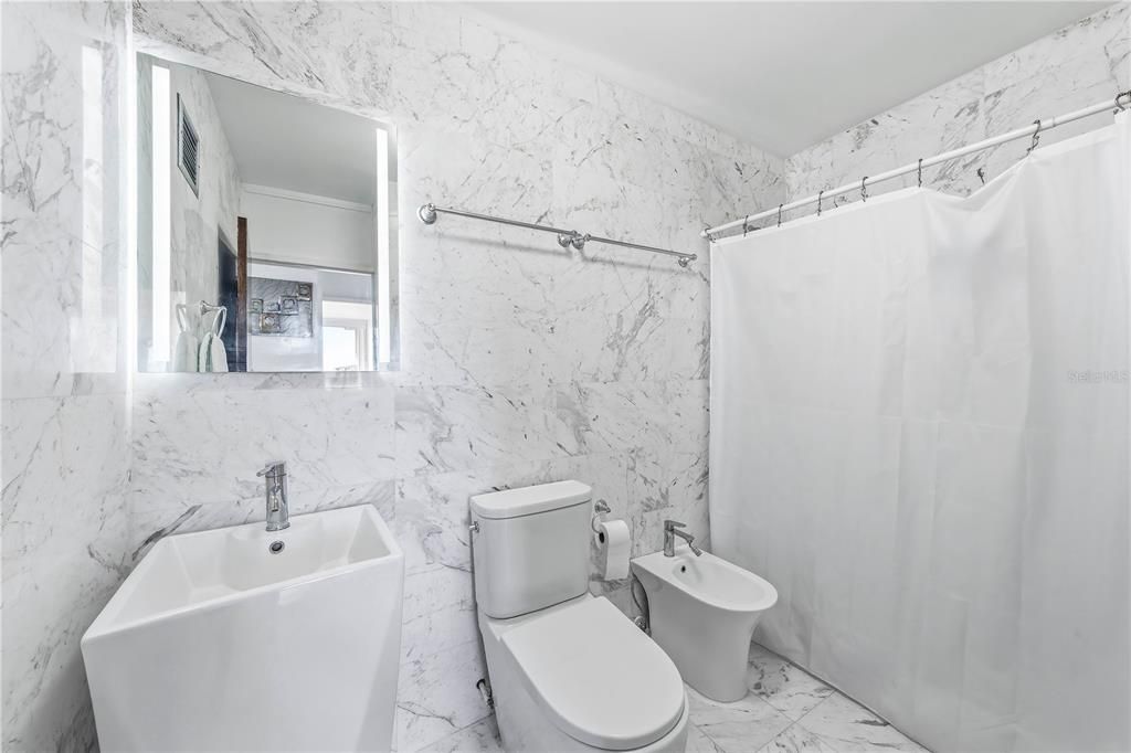 В аренду: $5,000 (4 спален, 3 ванн, 2498.8 Квадратных фут)