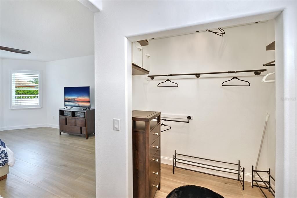 For Sale: $495,000 (3 beds, 2 baths, 2167 Square Feet)