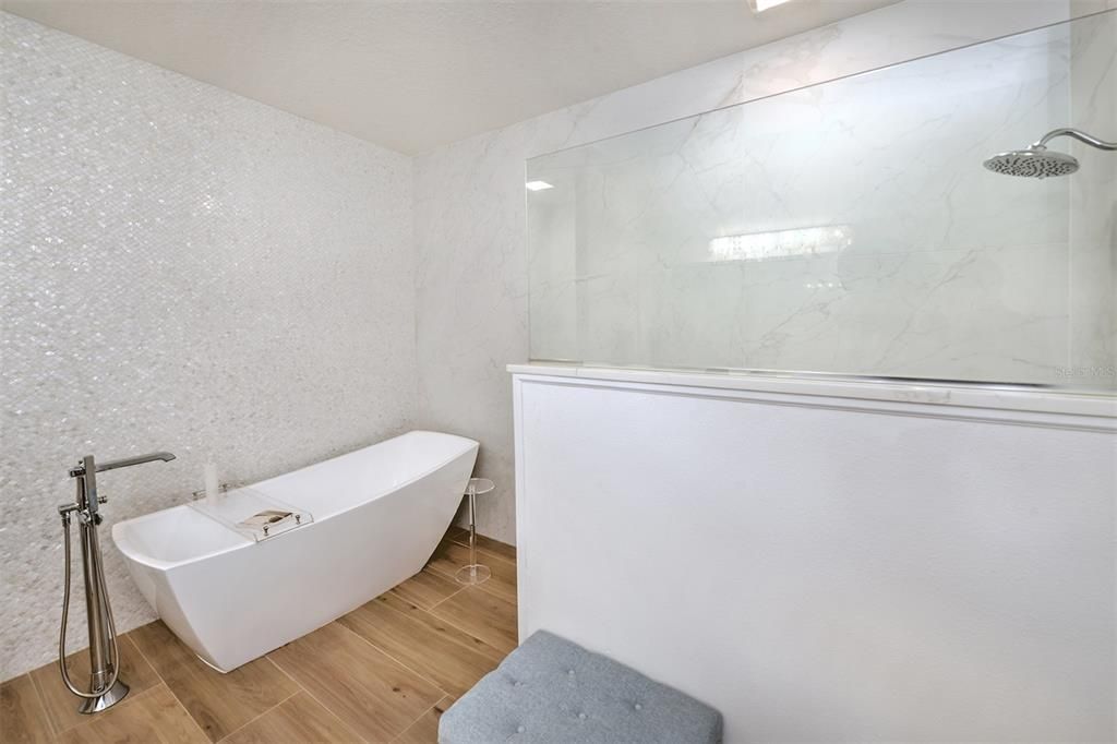 For Sale: $495,000 (3 beds, 2 baths, 2167 Square Feet)