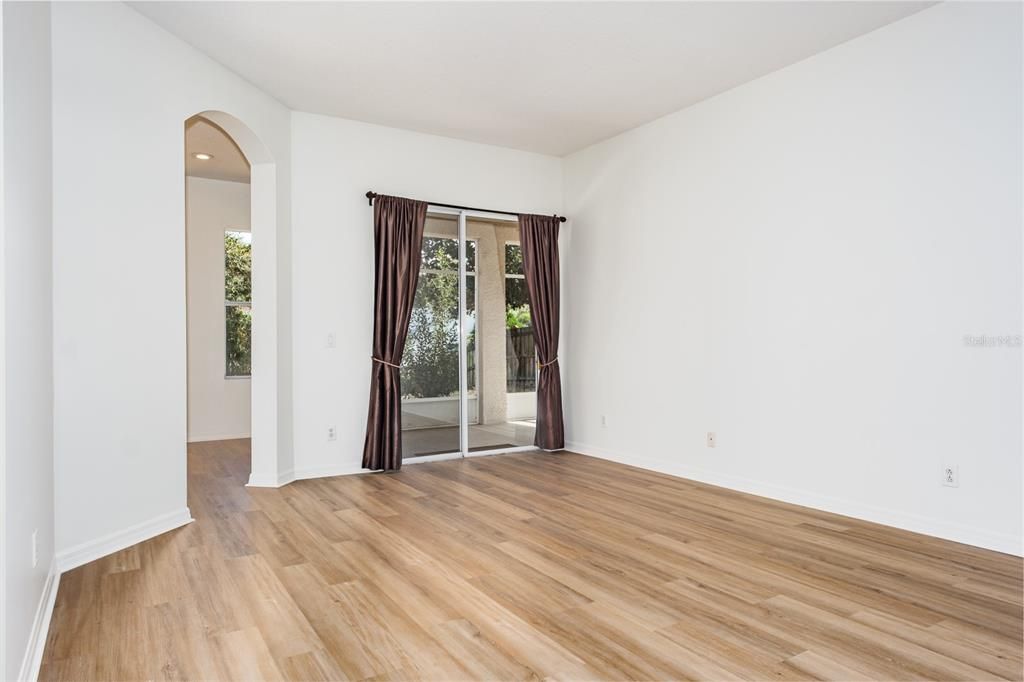 For Sale: $599,900 (4 beds, 3 baths, 2139 Square Feet)